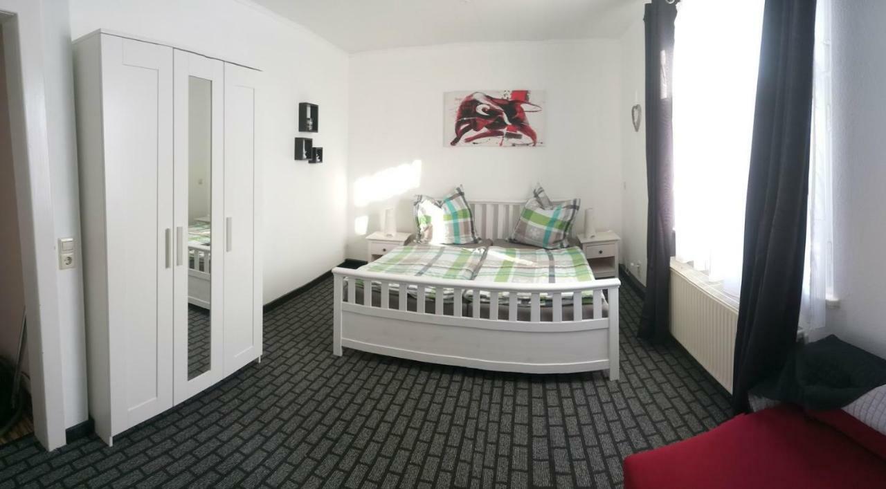 Ferienwohnung Charlett Dresda Exterior foto
